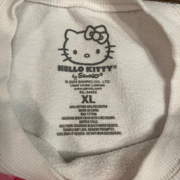 Hello Kitty | Sanrio | Graphic Crewneck Sweatshirt Size XL - Picture 4 of 5